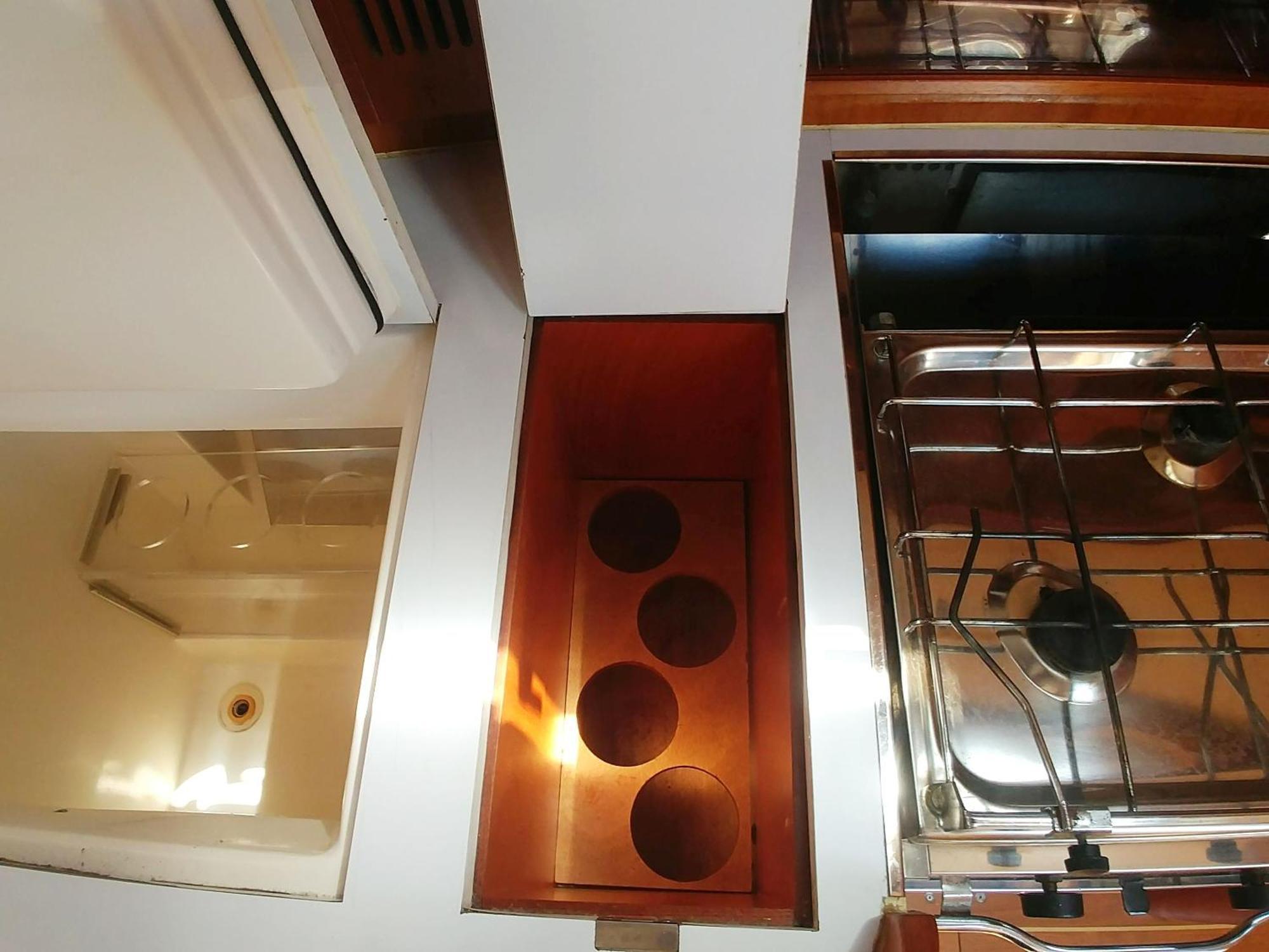 Be Local - Sleep Aboard A Sailing Boat In Lisbon