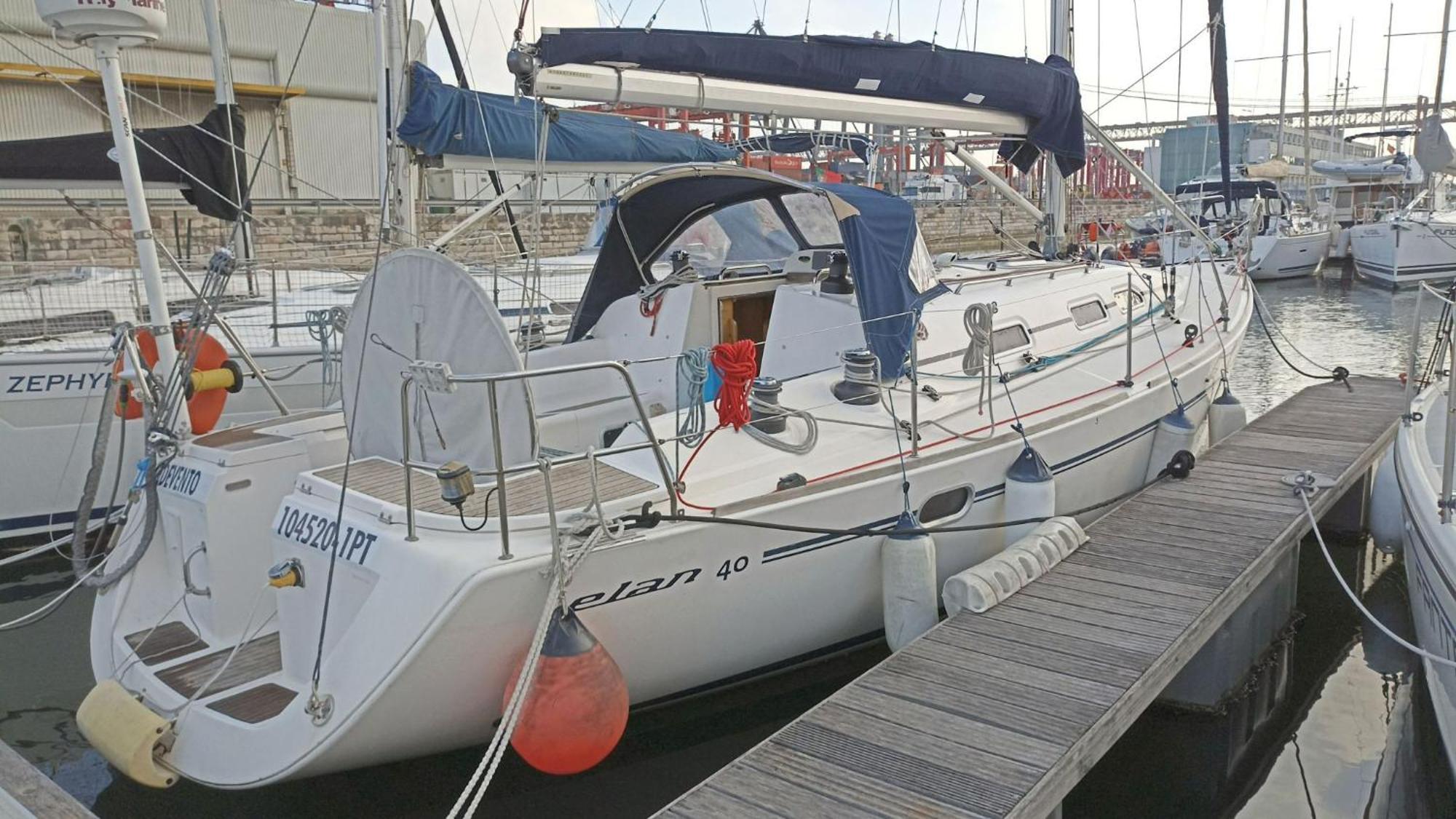 Be Local - Sleep Aboard A Sailing Boat In Apartment Lisbon